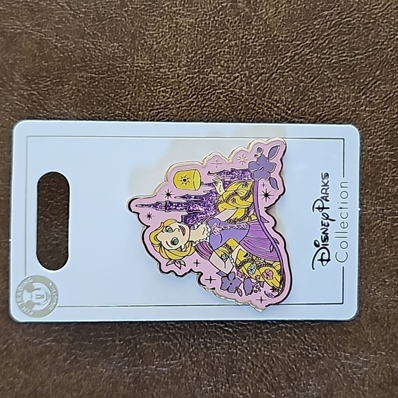 NEW DISNEY PARKS Limited Edition PIN - Picture 1 of 3